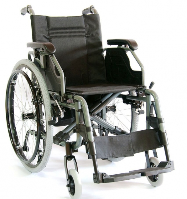 Кресло-коляска инвалидная механическая FS957LQ